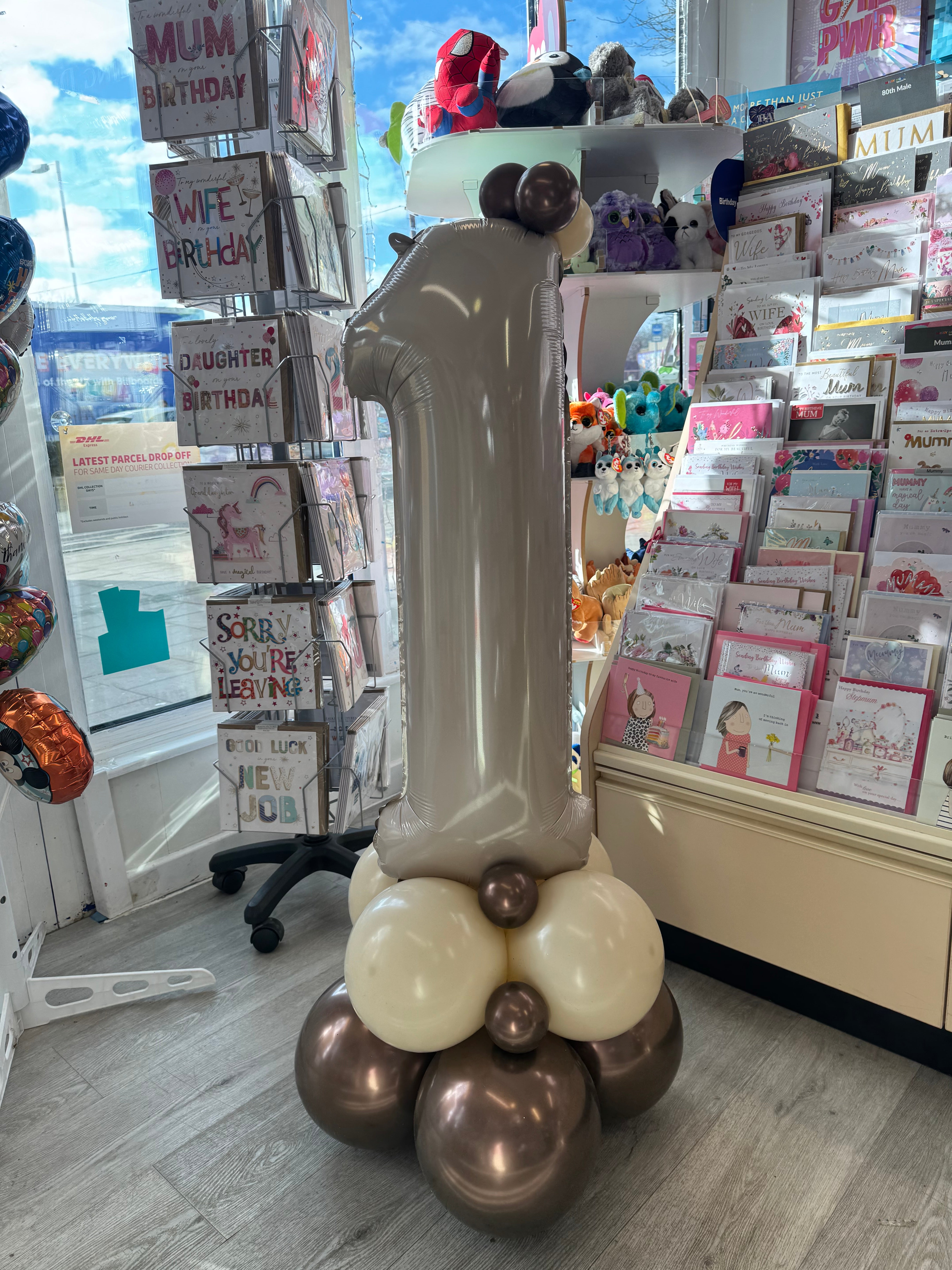 Gold Big Number on Base (0-9)