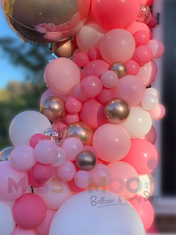 Strawberry Organics Balloon Arch